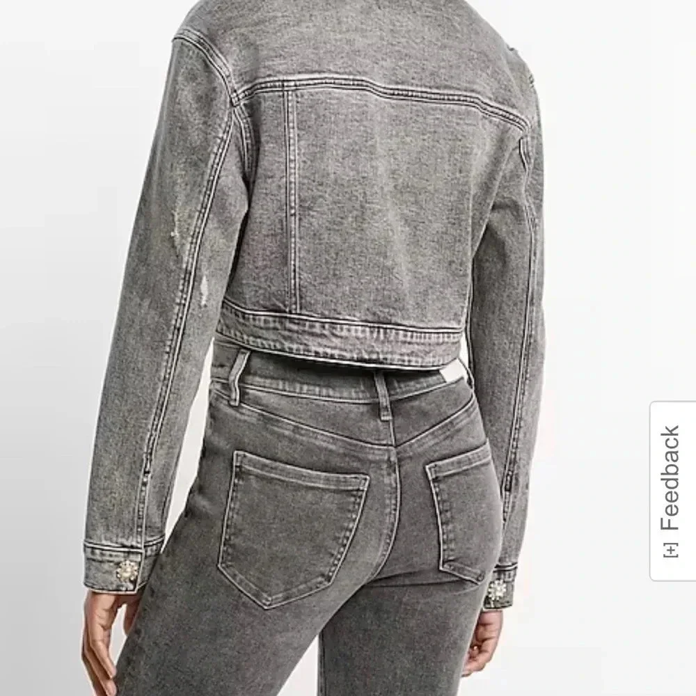 Express gorgeous embellished